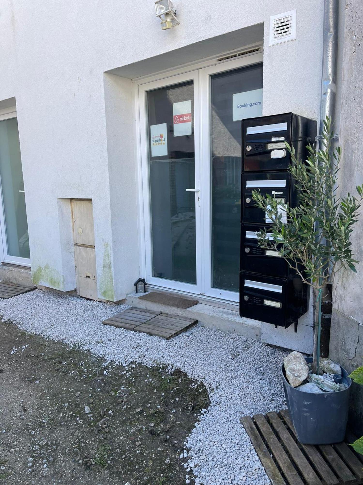 Appartement Villiers Sur Morin Proche De Disneyland Екстер'єр фото